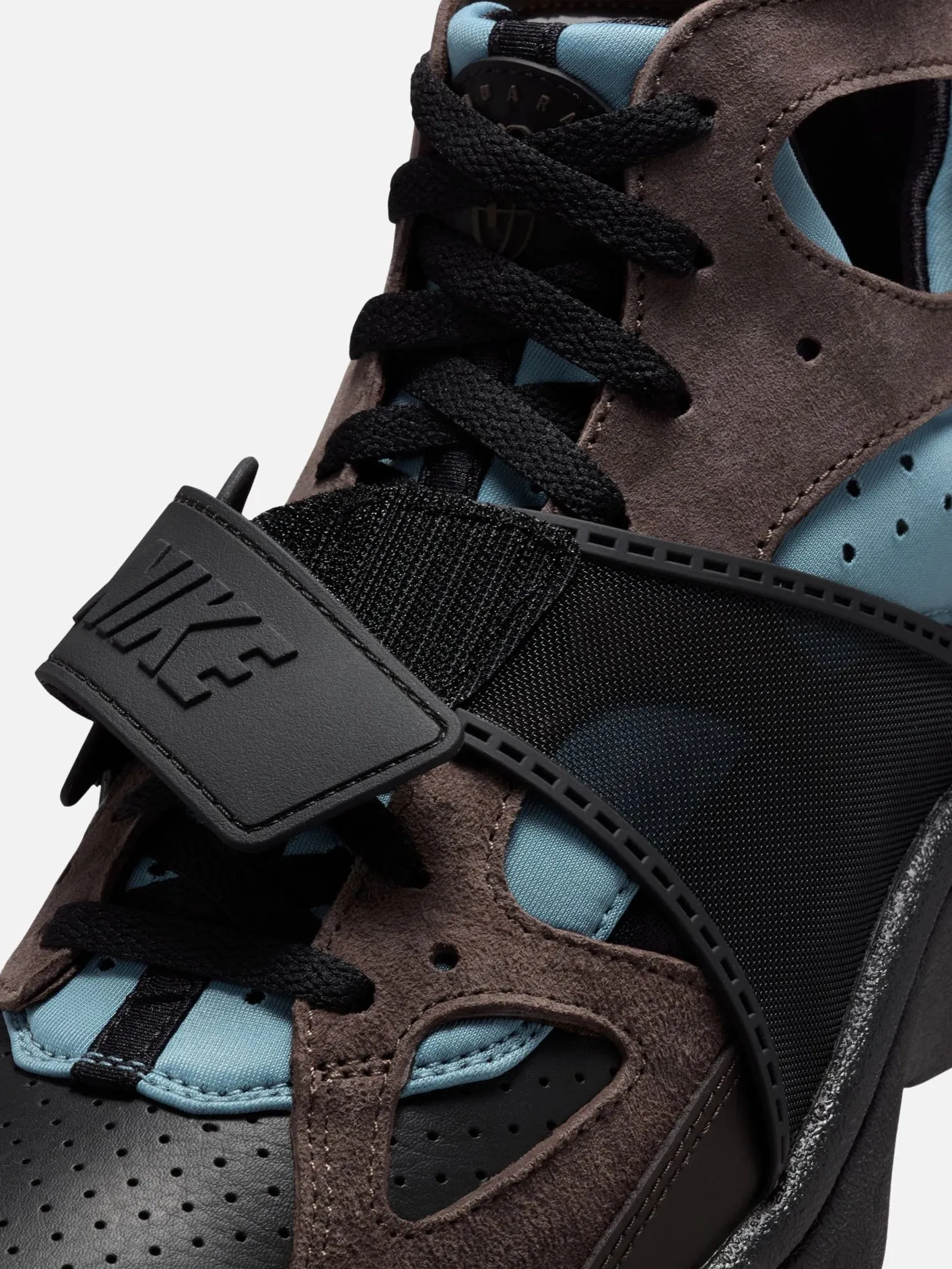 Air Trainer Huarache "Baroque Brown and Black"