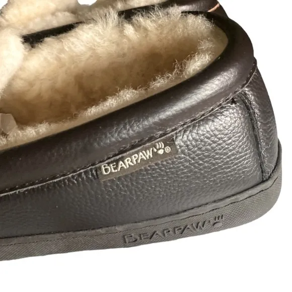 BEARPAW Men’s Chocolate Leather Sheepskin Indoor Outdoor Slip-On NWOT Si…