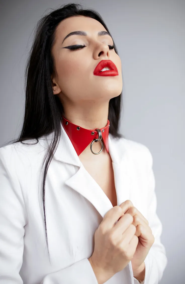Choker "Toona" Red