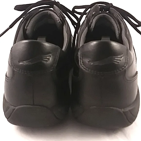Dansko Women's Emma Leather Lace Up Comfort Sneaker Black Slip Resistant size 39
