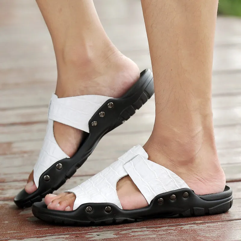 INSTOCK- Embossed crocodile pattern cowhide men's slippers.