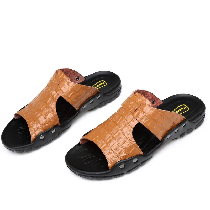 INSTOCK- Embossed crocodile pattern cowhide men's slippers.
