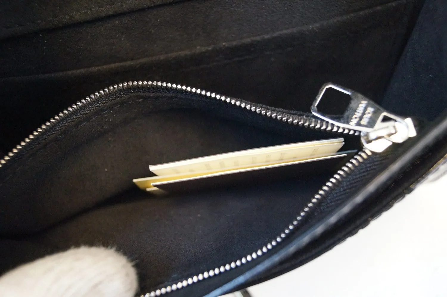 LOUIS VUITTON Black Electric Epi Leather Louise PM Bag