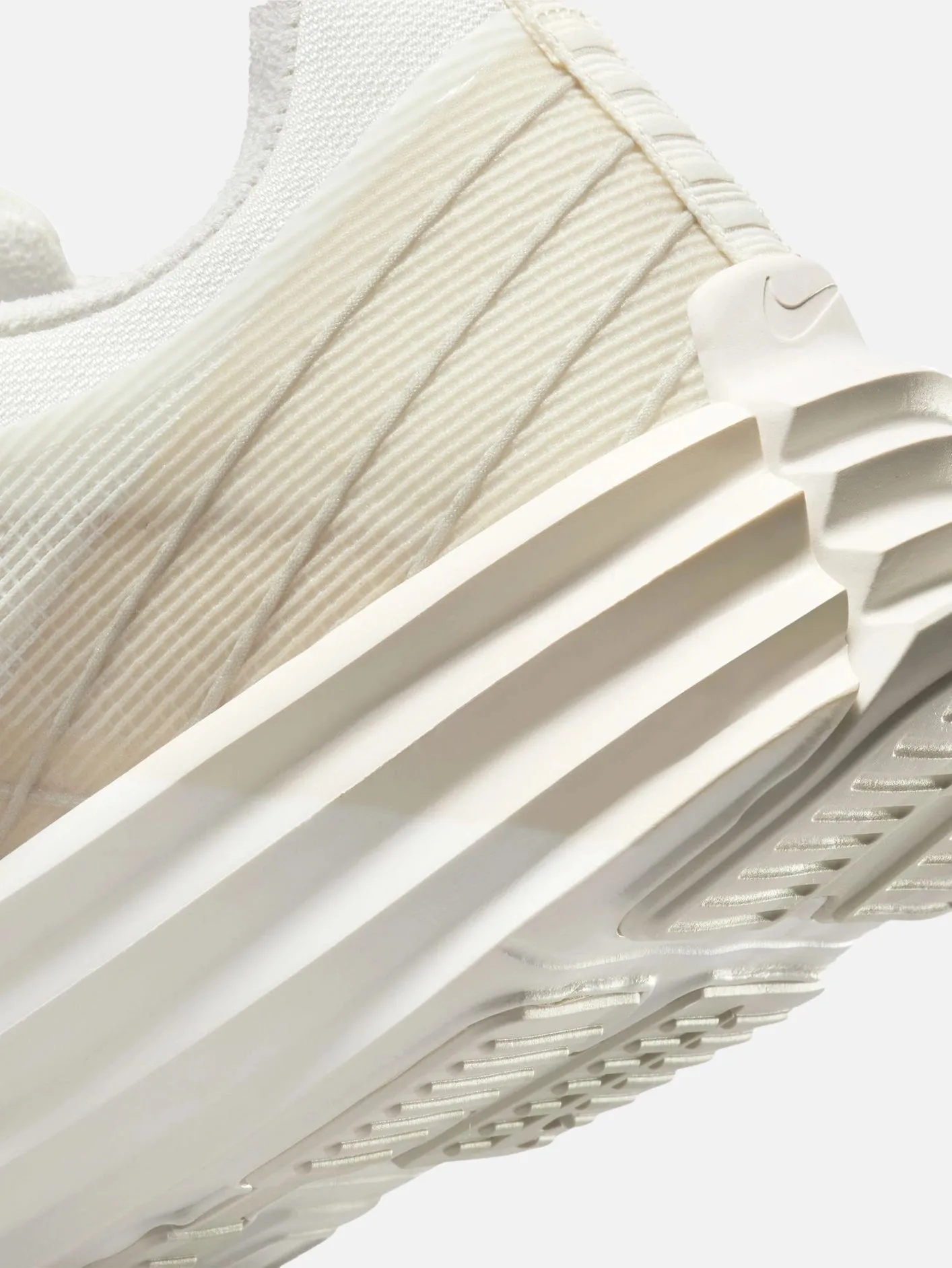 Lunar Roam "Phantom and Light Bone"