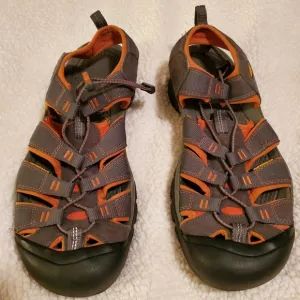 Mens Keen Whisper Water Shoes size 11. Gray and orange.  In good condition