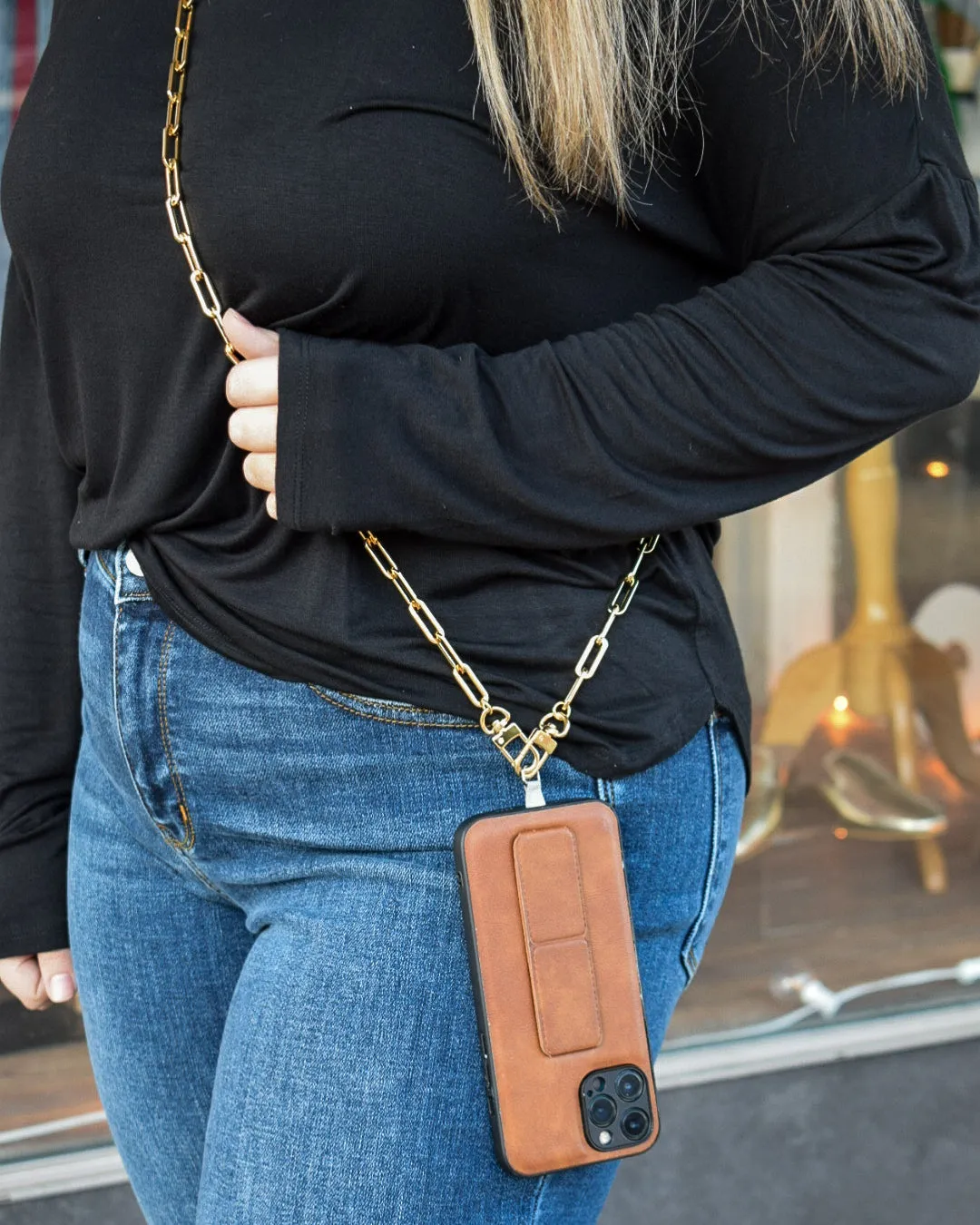 PAPERCLIP PHONE CHAIN - GOLD