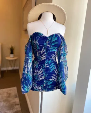Pattern Rouge Bell Arm Dress
