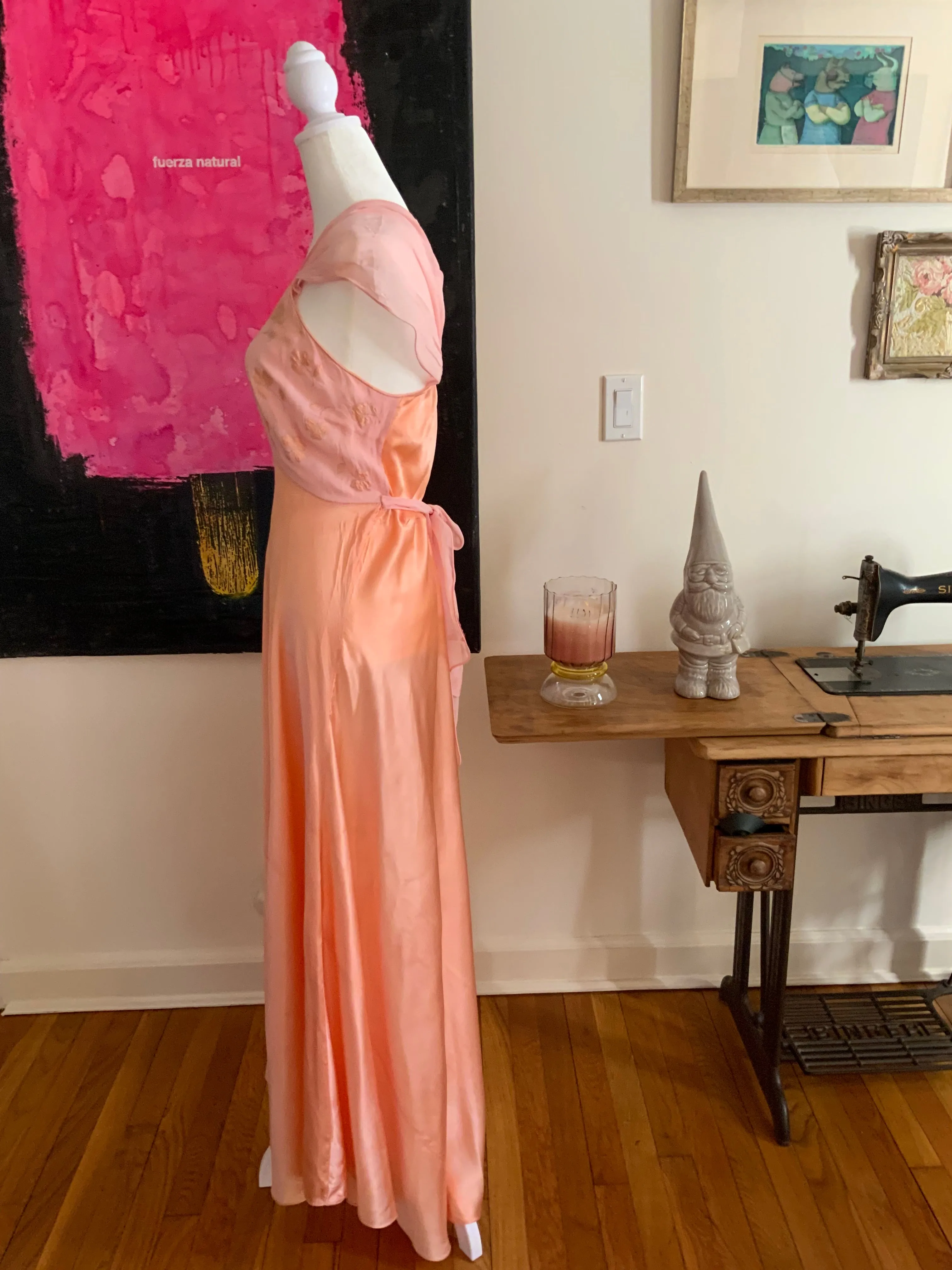 Peach Silk Clover Nightgown - 50s - 50C