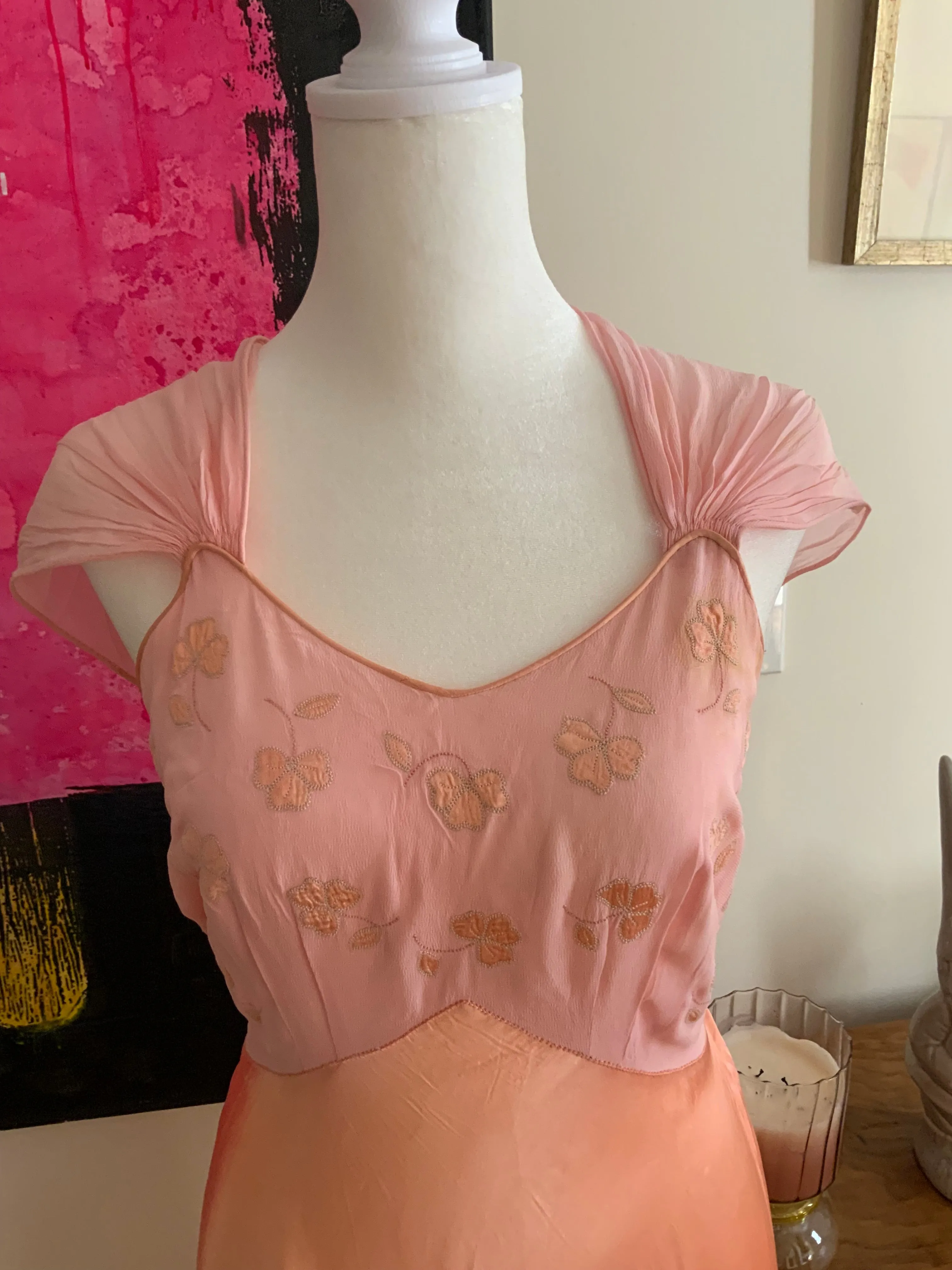 Peach Silk Clover Nightgown - 50s - 50C