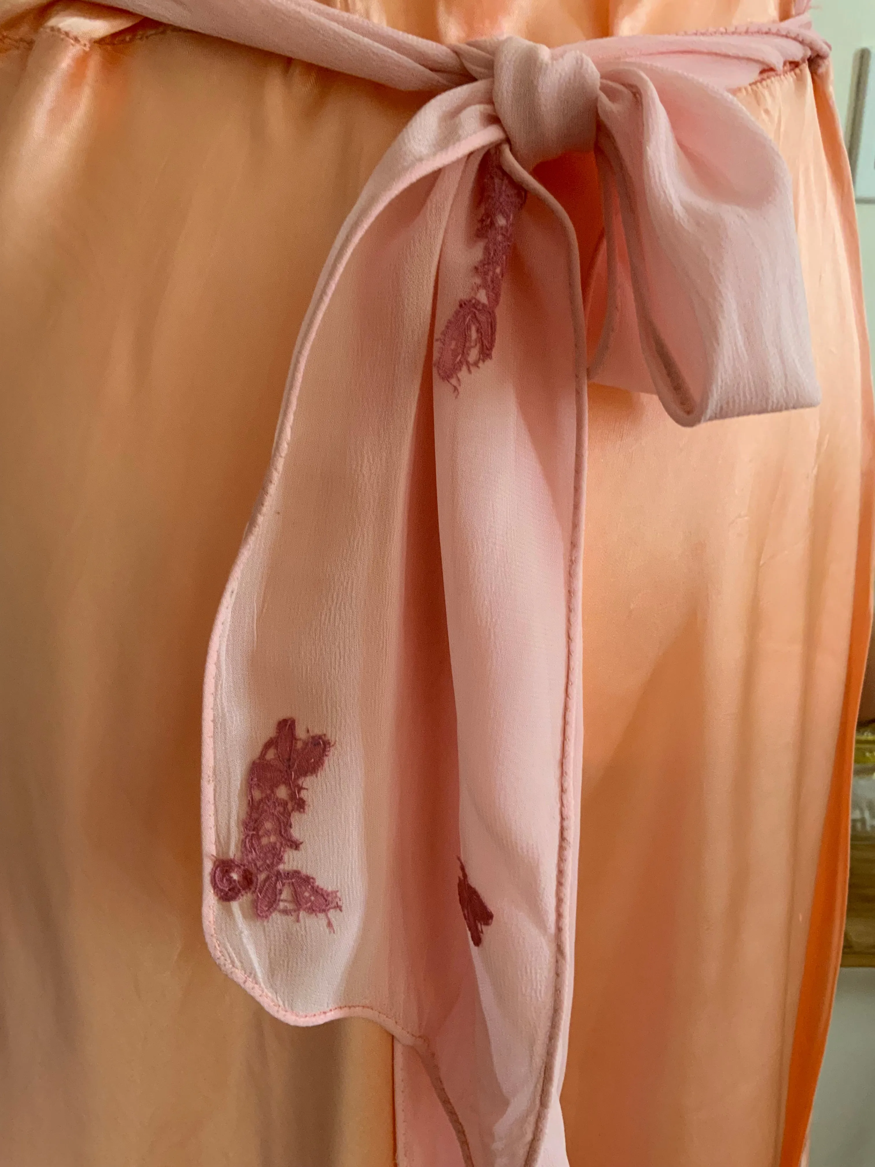 Peach Silk Clover Nightgown - 50s - 50C