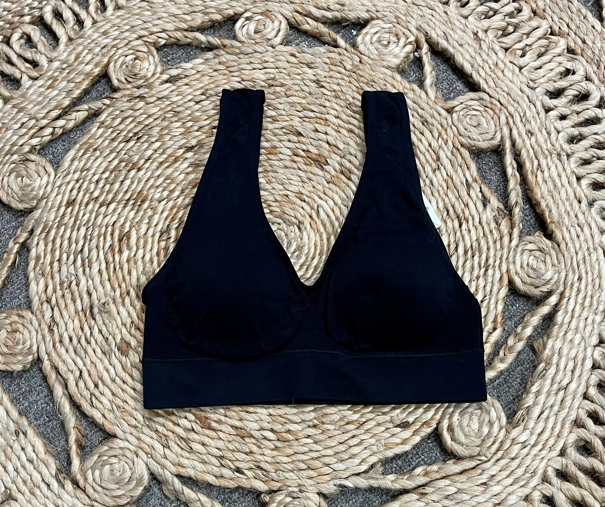 Seamless Bra — Black