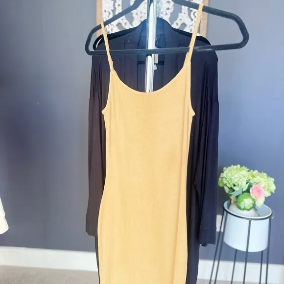 Skim slip dress. NWT fits everybody slip dress.