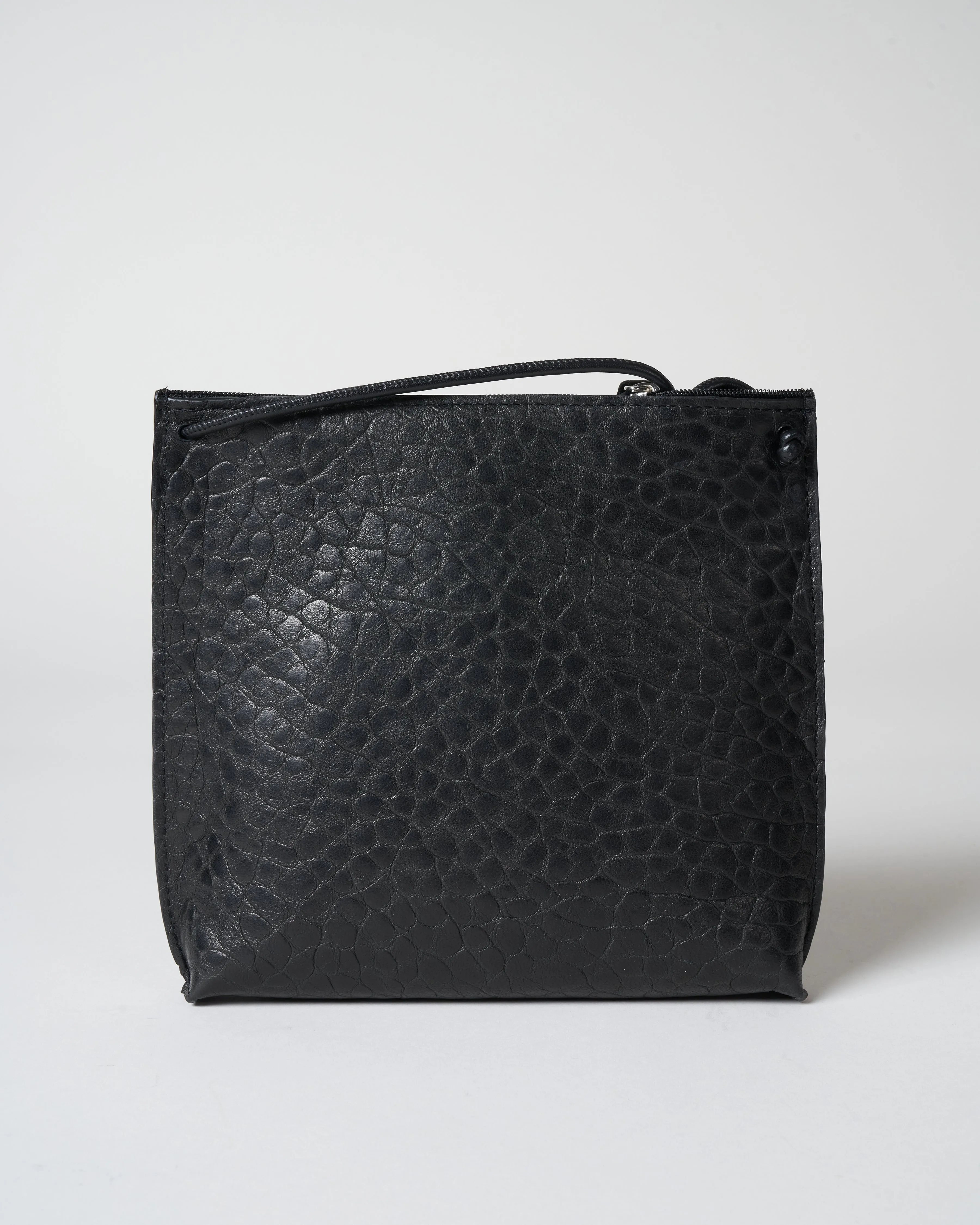 strappy pouch - licorice pebble