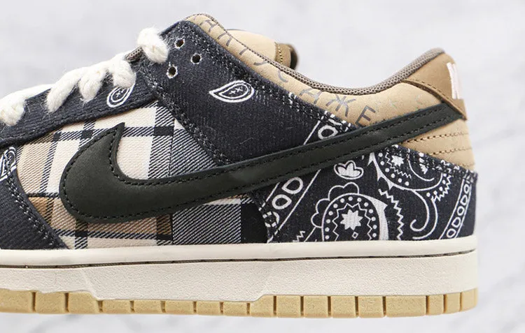 Travis Scott Nike SB Dunk Low.