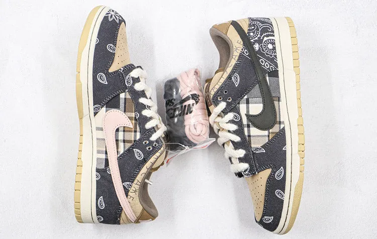 Travis Scott Nike SB Dunk Low.