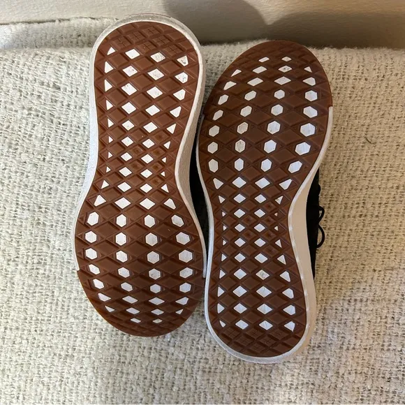 VANS UltraRange EXO Drawstring Lightweight‎ Slip-On Sneaker